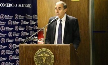 Miguel Simioni fue presidente del Centro de Corredores de Cereales de Rosario. Miguel Simioni fue presidente del Centro de Corredores de Cereales de Rosario.
