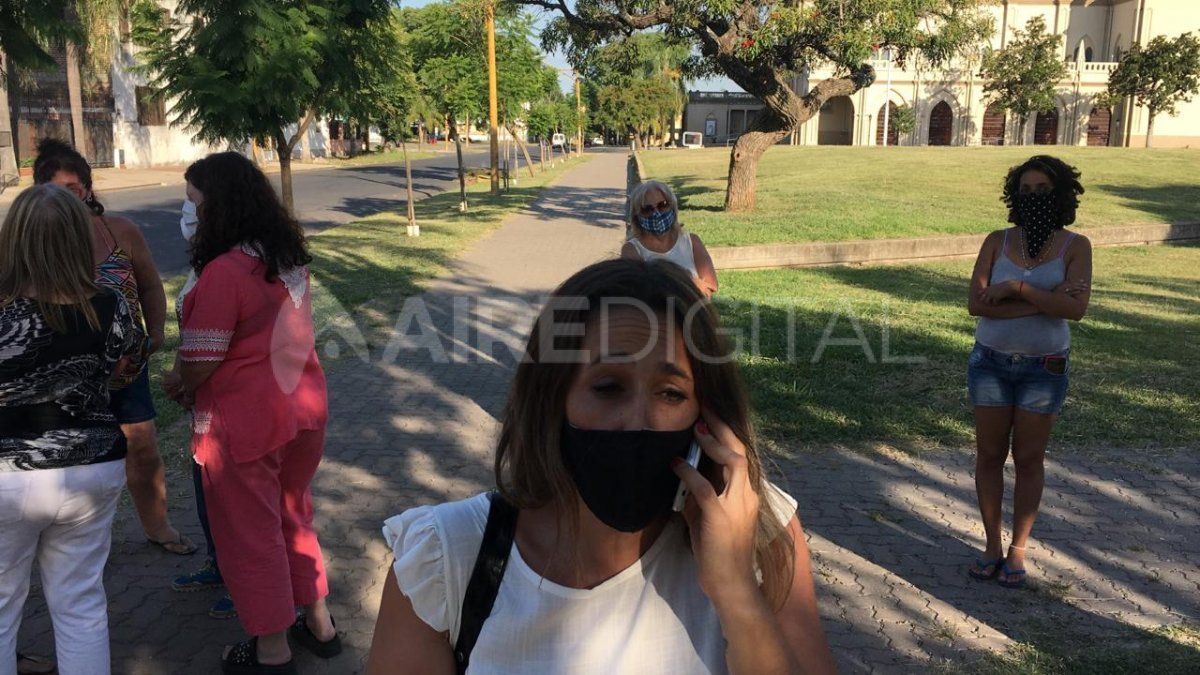 Ileana, una de las vecinas que dialogó con el móvil de Aire de Santa Fe.