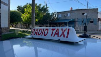 Se flexibiliza el servicio de taxis y remises: cambios en licencias, antigüedad y publicidad