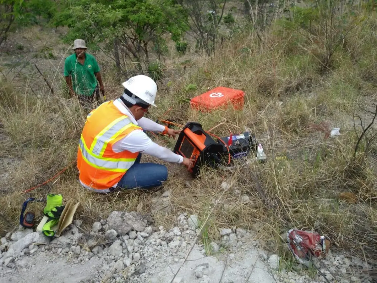 Para los recién graduados en la Licenciatura en Geofísica en Argentina se estima un salario de aproximadamente $178.825.