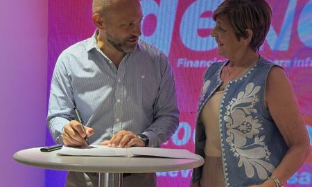 En Expoagro, Santa Fe firmó convenios por $331 millones para potenciar la infraestructura productiva de empresas. En Expoagro, Santa Fe firmó convenios por $331 millones para potenciar la infraestructura productiva de empresas.