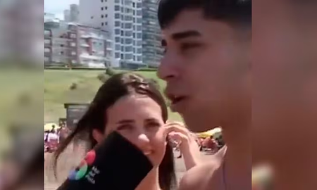 Un joven presentó a sus dos novias en Mar del Plata. Un joven presentó a sus dos novias en Mar del Plata.