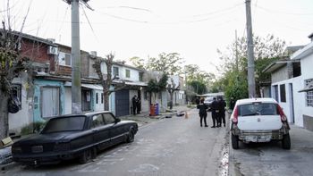 La Policía trabajó durante la madrugada en el lugar donde fue hallado sin vida el adolescente de 16 años.