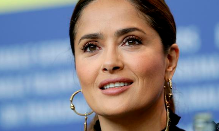 Con respecto al motivo por el cual Salma Hayek recibirá el premio Artes de la Herencia Hispana, se debe a que la mexicana logró inspirar a otros jóvenes al representar con mucho orgullo su cultura hispana. Con respecto al motivo por el cual Salma Hayek recibirá el premio Artes de la Herencia Hispana, se debe a que la mexicana logró inspirar a otros jóvenes al representar con mucho orgullo su cultura hispana.