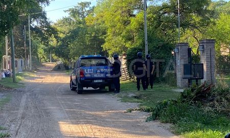Allanamiento en Villa California. Raúl el dueño de casa habló con AIRE Allanamiento en Villa California. Raúl el dueño de casa habló con AIRE