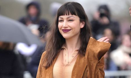 La protagonista de La Casa de Papel presentó oficialmente su nueva etapa con una postal cargada de ternura. La protagonista de La Casa de Papel presentó oficialmente su nueva etapa con una postal cargada de ternura.