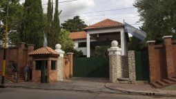 El encuentro entre el presidente, el gobernador Perotti y el CEO de Vicentín se lleva a cabo en la residencia de Olivos. El encuentro entre el presidente, el gobernador Perotti y el CEO de Vicentín se lleva a cabo en la residencia de Olivos.