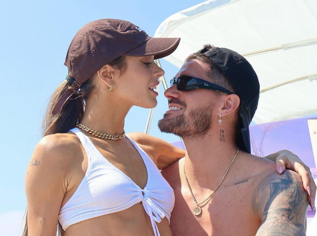 Rodrigo de Paul y Tini Stoessel se habrían separado luego de mucha polémica. Rodrigo de Paul y Tini Stoessel se habrían separado luego de mucha polémica.