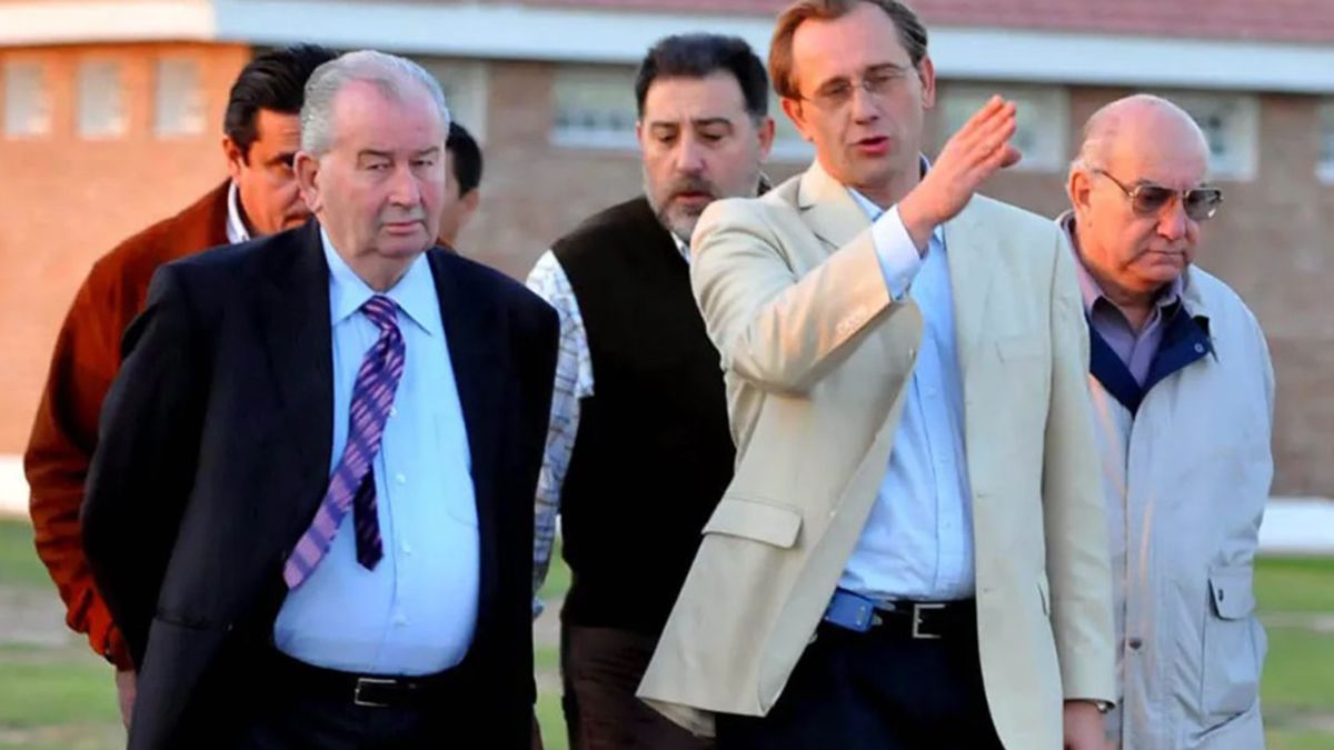 Lerche junto al extitular de la AFA, Julio Grondona. Lerche junto al extitular de la AFA, Julio Grondona.