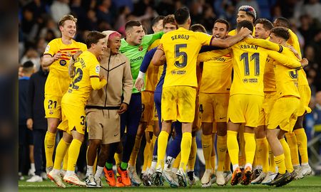 Barcelona se consagró campeón de LaLiga de España tras vencer al Espanyol. Barcelona se consagró campeón de LaLiga de España tras vencer al Espanyol.