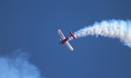 Video viral: avioneta con el cartel de ¿Querés casarte conmigo? se estrelló. Video viral: avioneta con el cartel de ¿Querés casarte conmigo? se estrelló.
