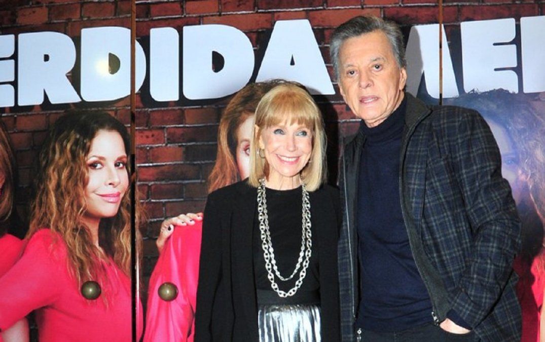 Palito Ortega y Evangelina Salazar festejaron el cumpleaños de Julieta Ortega en el teatro.