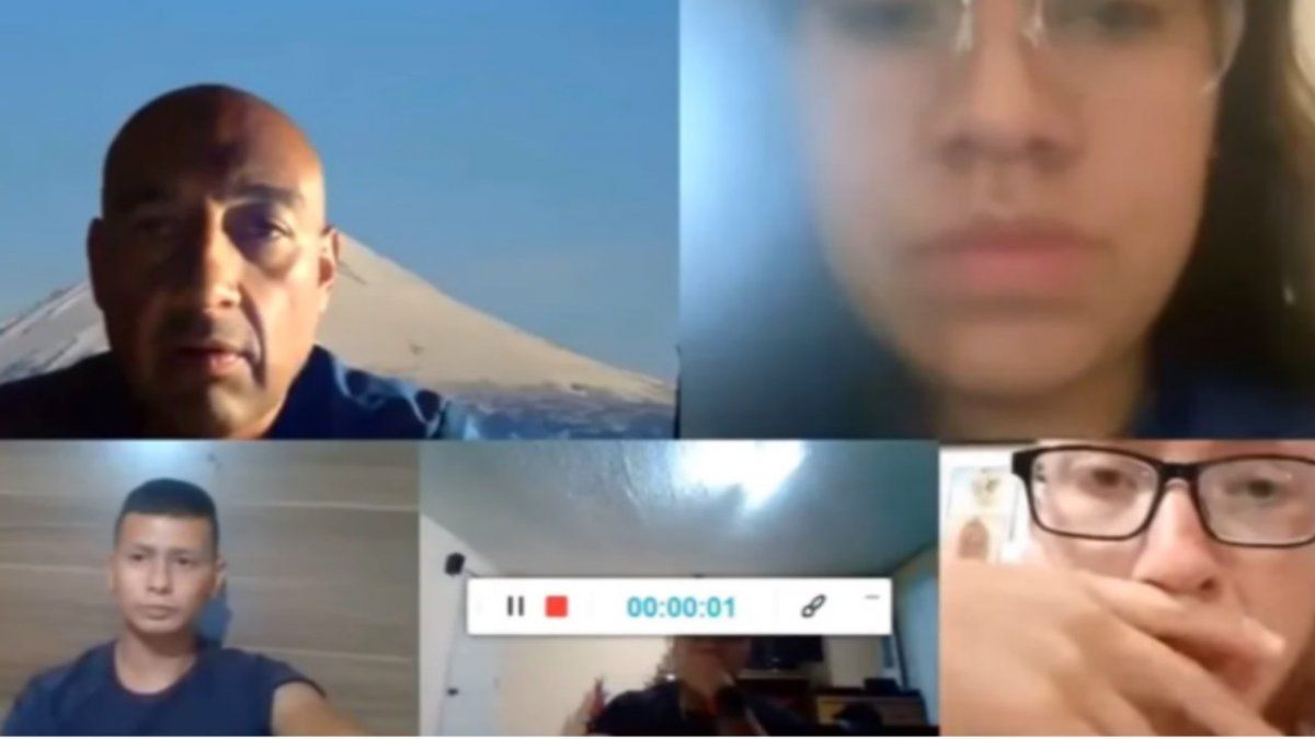 Zoom: profesor insultó a sus alumnas que pararon por el Día de la Mujer