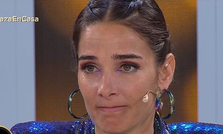 Juana Viale en un inesperado aprieto. Juana Viale en un inesperado aprieto.