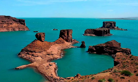 Neuquén: murió un turista luego de tirarse al río para poder rescatar a sus hijos Neuquén: murió un turista luego de tirarse al río para poder rescatar a sus hijos