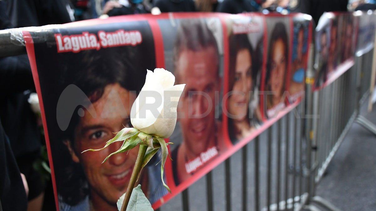 Emotivo homenaje a ocho años de la explosión en Salta 2141.