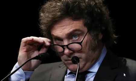 Aire de Santa Fe | Javier Milei Motosierra.jpg