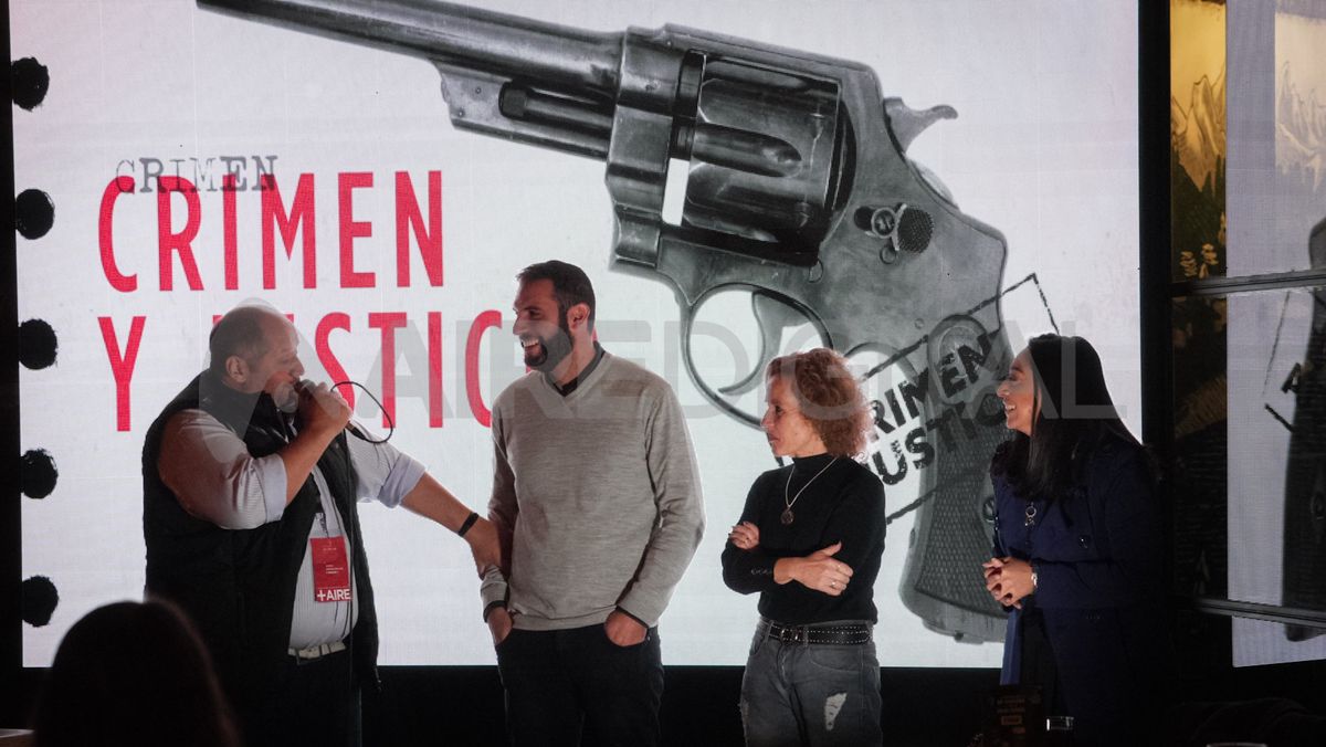 Ignacio Laurenti, Nacho Mendoza, Fabiana Chiappero y Silvia Díaz (productora), los integrantes del programa