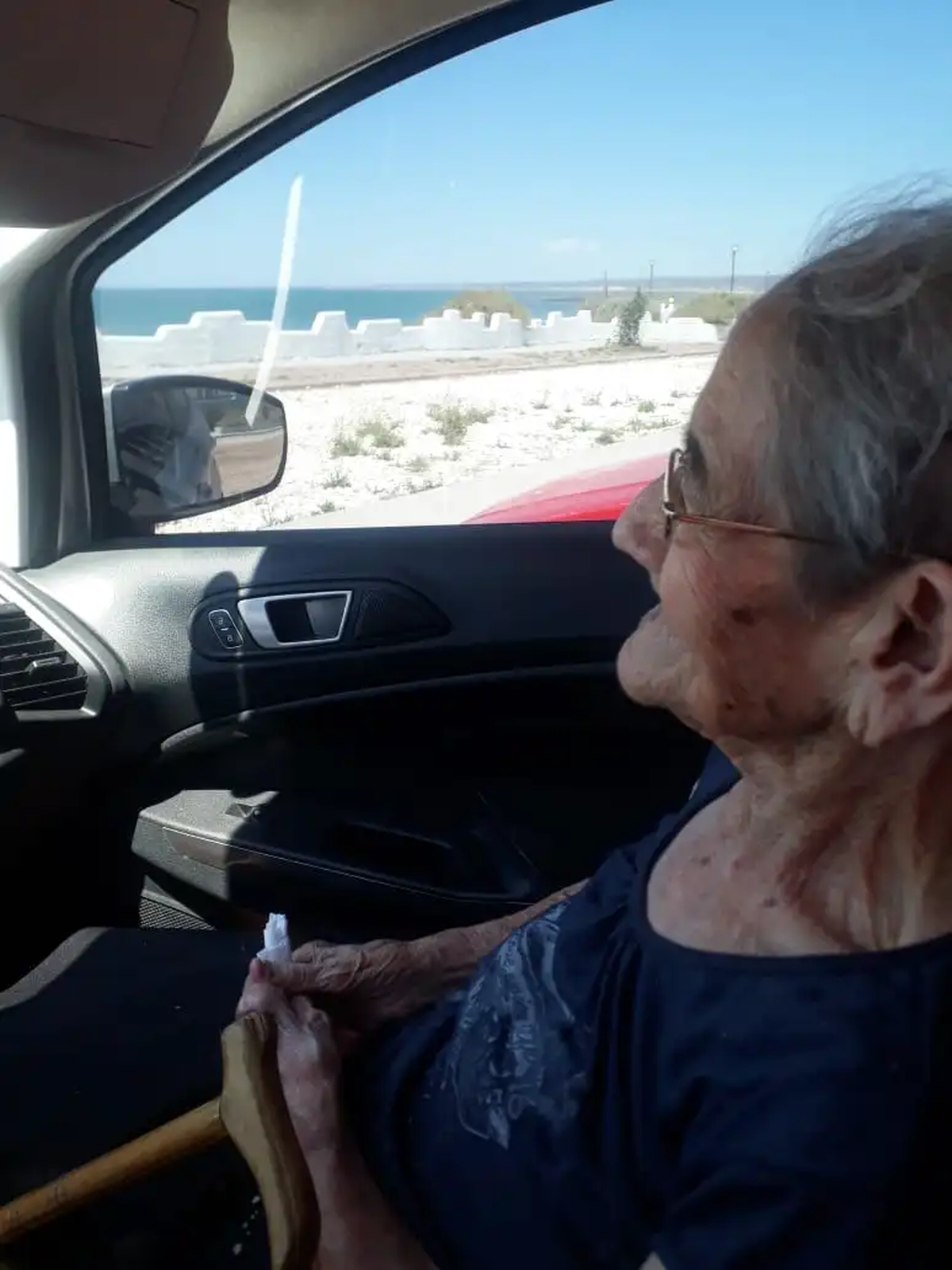 Doña Panchita fue a las Grutas.