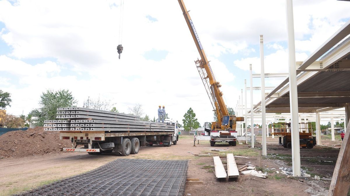 Las millonarias inversiones servirán para continuar brindando un servicio esencial para el futuro de miles de estudiantes de todos los niveles.