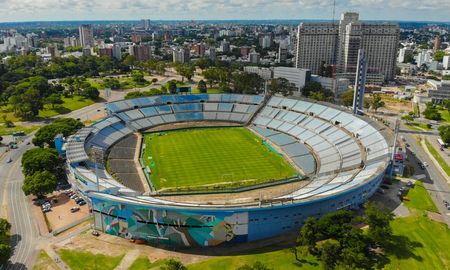 Conmebol anunció que el Estadio Centenario de Uruguay albergará las finales de la Copa Libertadores y la Copa Sudamericana. Conmebol anunció que el Estadio Centenario de Uruguay albergará las finales de la Copa Libertadores y la Copa Sudamericana.