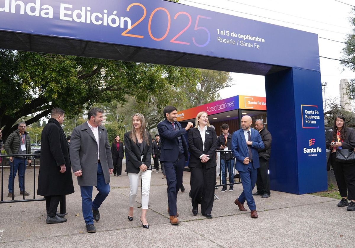 El gobernador Maximiliano Pullaro reclamó un acuerdo político amplio para dar previsibilidad a la economía argentina. El gobernador Maximiliano Pullaro reclamó un acuerdo político amplio para dar previsibilidad a la economía argentina.