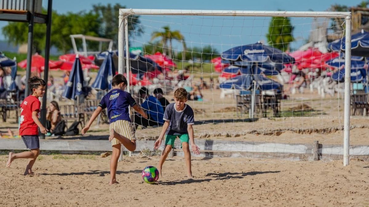 Las playas de Santa Fe, el atractivo que convoca cada vez más visitantes. Las playas de Santa Fe, el atractivo que convoca cada vez más visitantes.