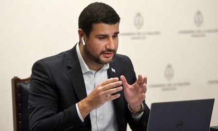 Cleri: Las empresas de Telecomunicaciones estuvieron cuatro años autoregulándose y no hicieron las inversiones necesarias Cleri: Las empresas de Telecomunicaciones estuvieron cuatro años autoregulándose y no hicieron las inversiones necesarias