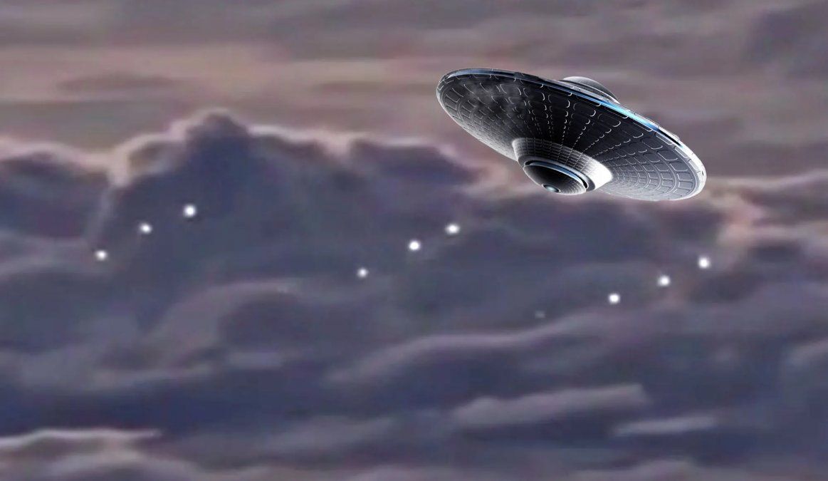 Captan una supuesta flota de OVNIs sobre el mar de Hong Kong