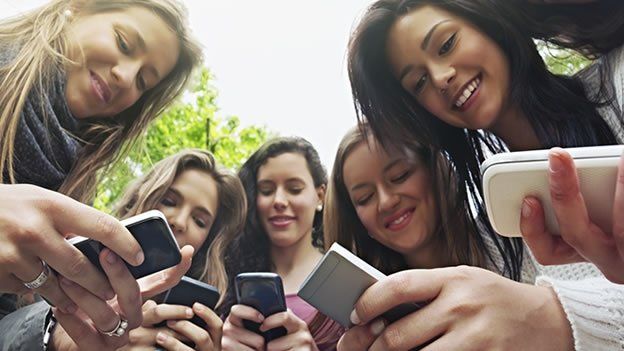 Cómo usar tu celular como un microscopio y otros trucos