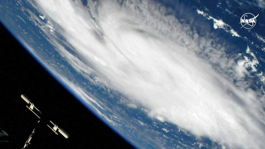 El huracán Dorian visto desde la Estación Espacial Internacional