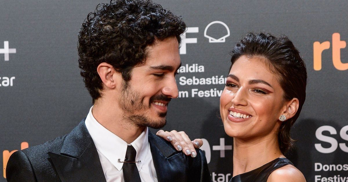 Úrsula Corberó y el Chino Darín se muestran enamorados en todos lados.