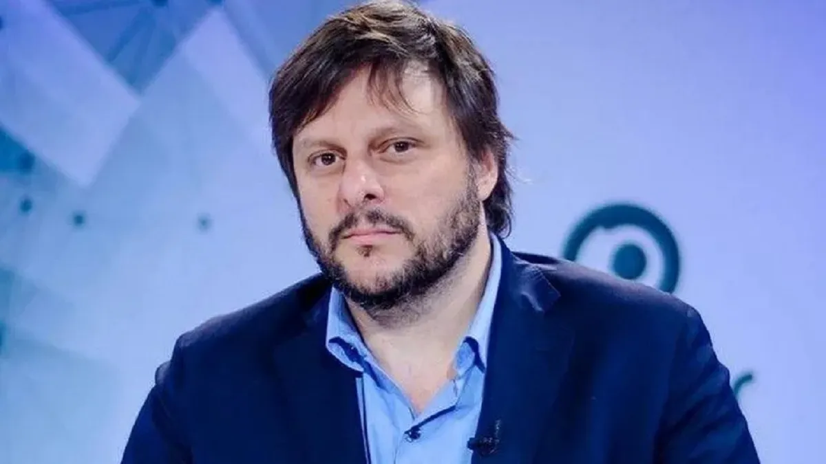 Todas las encuestas indican que el candidato de Unión por la Patria Leandro Santoro será el más votado en las elecciones de la Ciudad de Buenos Aires. Todas las encuestas indican que el candidato de Unión por la Patria Leandro Santoro será el más votado en las elecciones de la Ciudad de Buenos Aires.