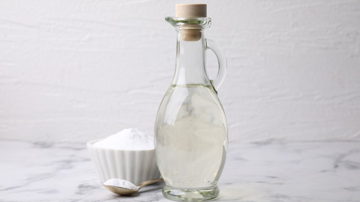 El truco con vinagre que deja la mesada limpia