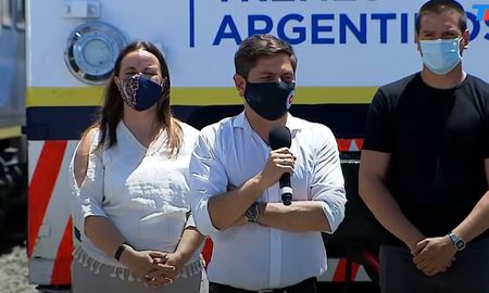 “El pelo no nace en los huevos, los huevos no tienen pelos”, la enredada frase de Axel Kicillof para intentar dar una explicación sobre lo que piensa de la información falsa. “El pelo no nace en los huevos, los huevos no tienen pelos”, la enredada frase de Axel Kicillof para intentar dar una explicación sobre lo que piensa de la información falsa.