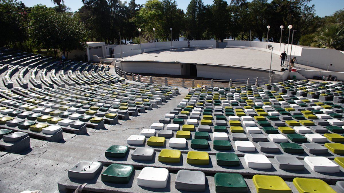 El Anfiteatro del Parque Sur ahora tiene butacas.&nbsp;