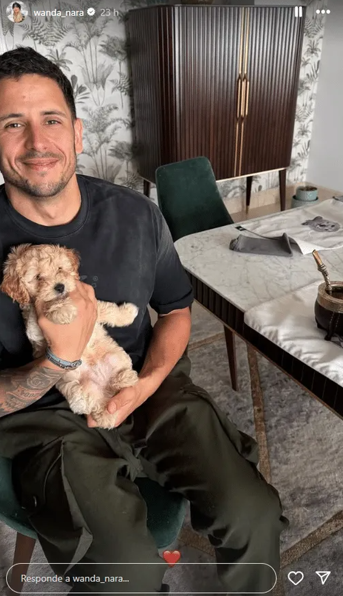 Martín Migueles, nueva pareja de Wanda Nara, junto al cachorrito. Martín Migueles, nueva pareja de Wanda Nara, junto al cachorrito.