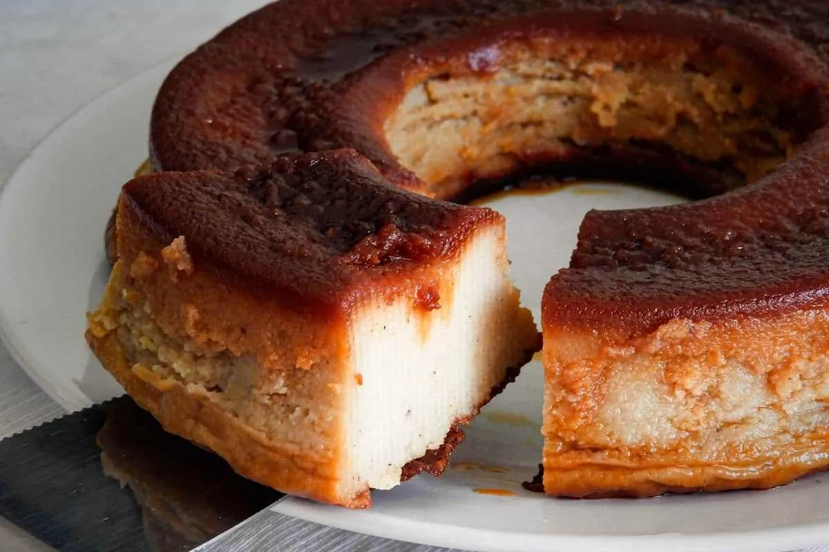 El budín de pan con pan integral es muy sencillo de hacer en casa y lleva pocos ingredientes. El budín de pan con pan integral es muy sencillo de hacer en casa y lleva pocos ingredientes.