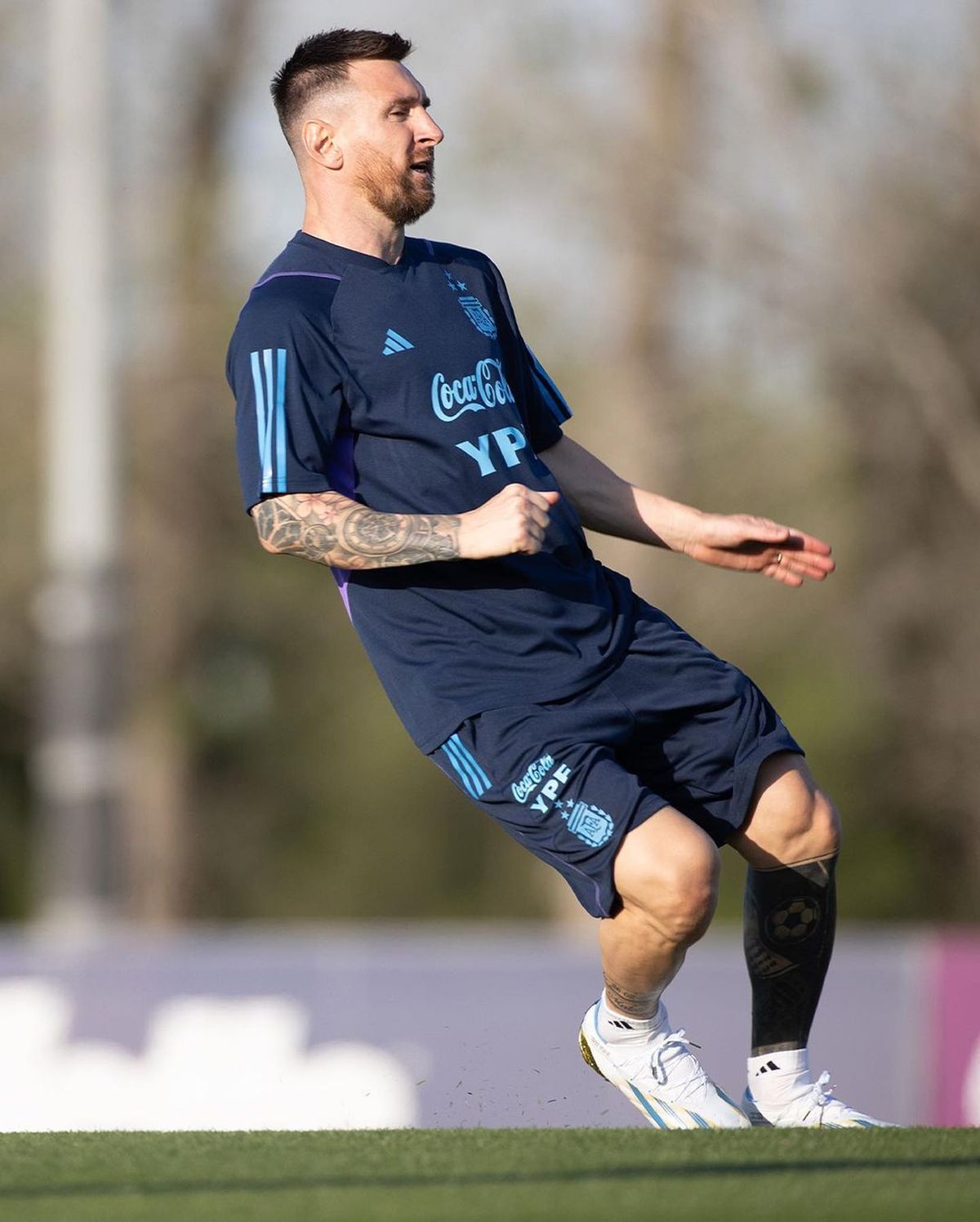 Lionel Messi, en el entrenamiento de la Selección. Lionel Messi, en el entrenamiento de la Selección.