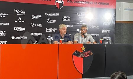 Colón informó en conferencia de prensa cuál es su situación financiera. Estado crítico pero no terminal dijo el tesorero Temporeli. Colón informó en conferencia de prensa cuál es su situación financiera. Estado crítico pero no terminal dijo el tesorero Temporeli.