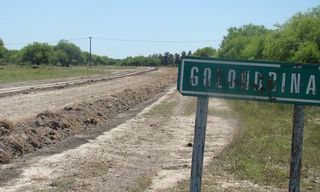 Aurelio Andreu, presidente comunal de Golondrina, salió a defenderse de denuncias que aseguran que la comuna está cerrada desde el año pasado. Es todo mentira, aseguró y acusó al gobierno provincial de realizar recortes en los fondos destinados a la comuna. Aurelio Andreu, presidente comunal de Golondrina, salió a defenderse de denuncias que aseguran que la comuna está cerrada desde el año pasado. Es todo mentira, aseguró y acusó al gobierno provincial de realizar recortes en los fondos destinados a la comuna.