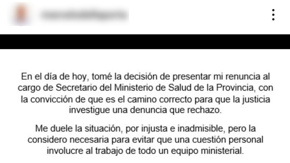 El jueves pasado, el hoy exfuncionario del Ministerio de Salud anunció a través de sus redes sociales anunció su renuncia a raíz de la denuncia que pesa en su contra. El jueves pasado, el hoy exfuncionario del Ministerio de Salud anunció a través de sus redes sociales anunció su renuncia a raíz de la denuncia que pesa en su contra.