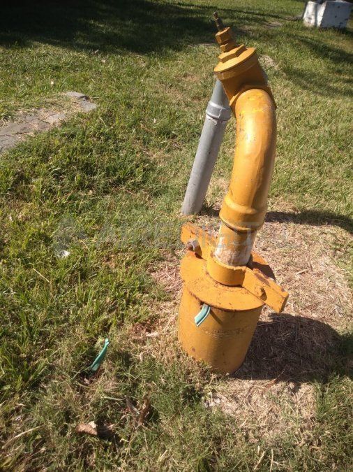 Vandalizaron las instalaciones eléctricas de los piletones del parque Juan De Garay.