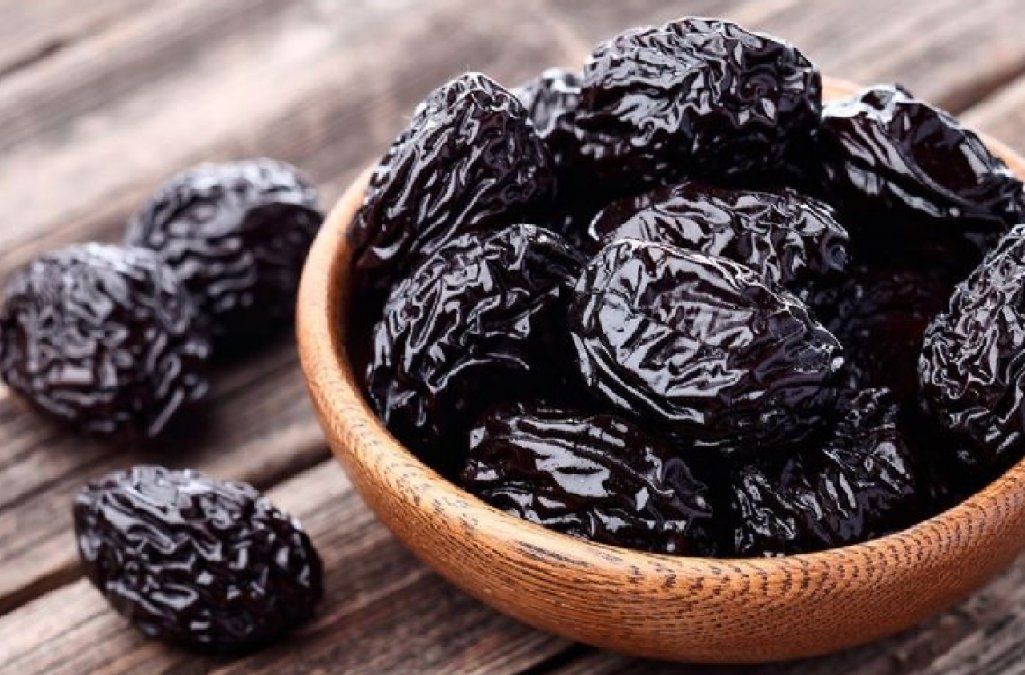 Qué beneficios tiene comer ciruela pasa