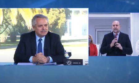 El gobernador de Santa Fe, Omar Perotti, se dirige al presidente de la Nación, Alberto Fernández, en la inauguración del hospital modular de Granadero Baigorria. El gobernador de Santa Fe, Omar Perotti, se dirige al presidente de la Nación, Alberto Fernández, en la inauguración del hospital modular de Granadero Baigorria.