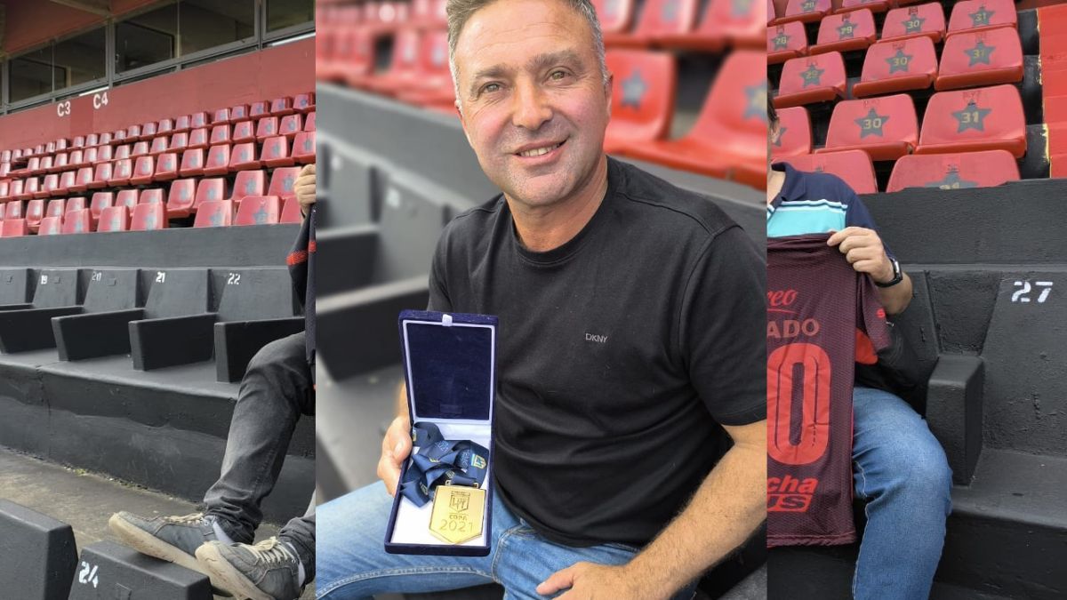 Beto Gait&aacute;n regal&oacute; al Museo la medalla que le fuera otorgada en San Juan cuando form&oacute; parte del Col&oacute;n campe&oacute;n de la Copa de la Liga.