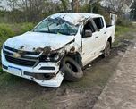 Una camioneta protagonizó un accidente en el límite de Aristóbulo del Valle y la Ruta 2, camino a Monte Vera. Una camioneta protagonizó un accidente en el límite de Aristóbulo del Valle y la Ruta 2, camino a Monte Vera.