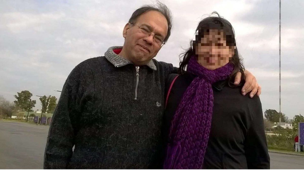 Asesinaron a balazos a un policía retirado durante un asalto cuándo acompañaba a su hijo a tomar el colectivo