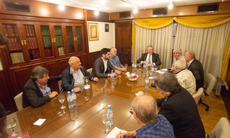 los detalles del almuerzo entre moyano y fernandez: reformas laborales y cargos los detalles del almuerzo entre moyano y fernandez: reformas laborales y cargos