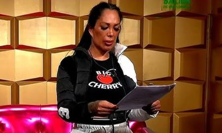 La despedida de la Maciel marcó un hito en la temporada por la crudeza de la crisis nerviosa que obligó a los médicos de Gran Hermano a intervenir durante la transmisión. La despedida de la Maciel marcó un hito en la temporada por la crudeza de la crisis nerviosa que obligó a los médicos de Gran Hermano a intervenir durante la transmisión.